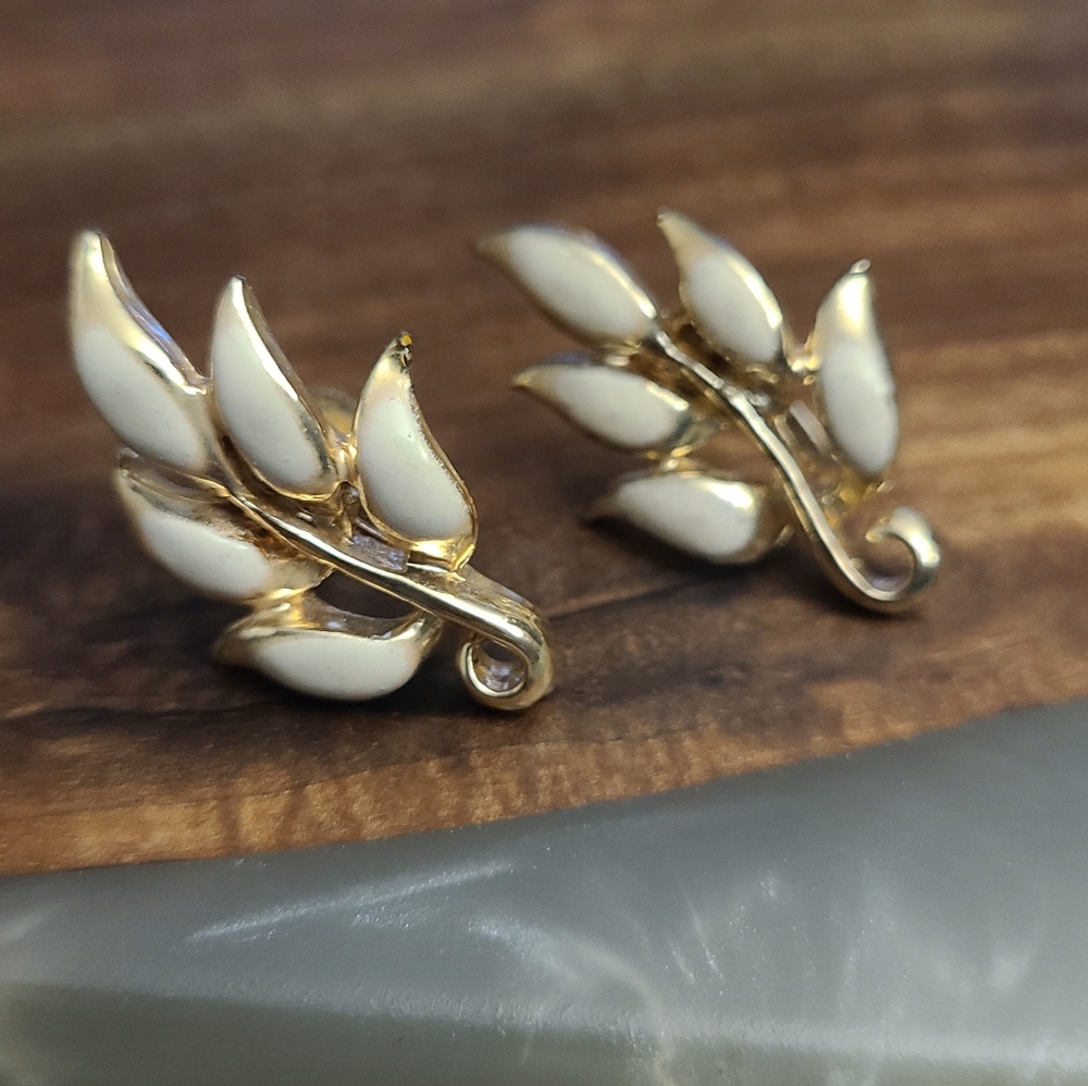 VTG Coro signed earrings